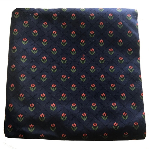 NWOT House 'N Home Upholstery Fabric - Picture 1 of 2